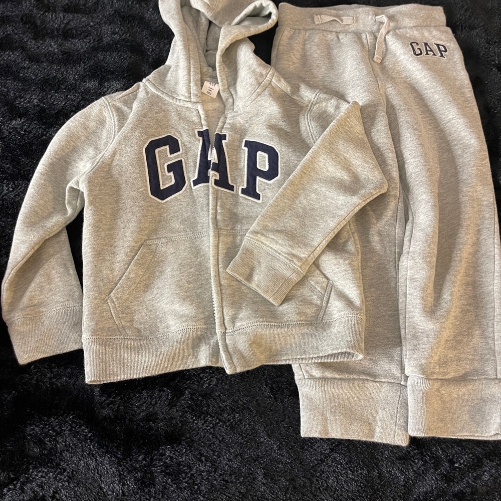 GAP Boys 4 YRS Gray 2pc Sweatsuit Long Sleeve Zip Up Shirt Func String on Pants